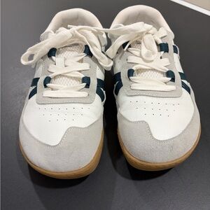 Xero Kelso Women’s 7.5 White Shoes